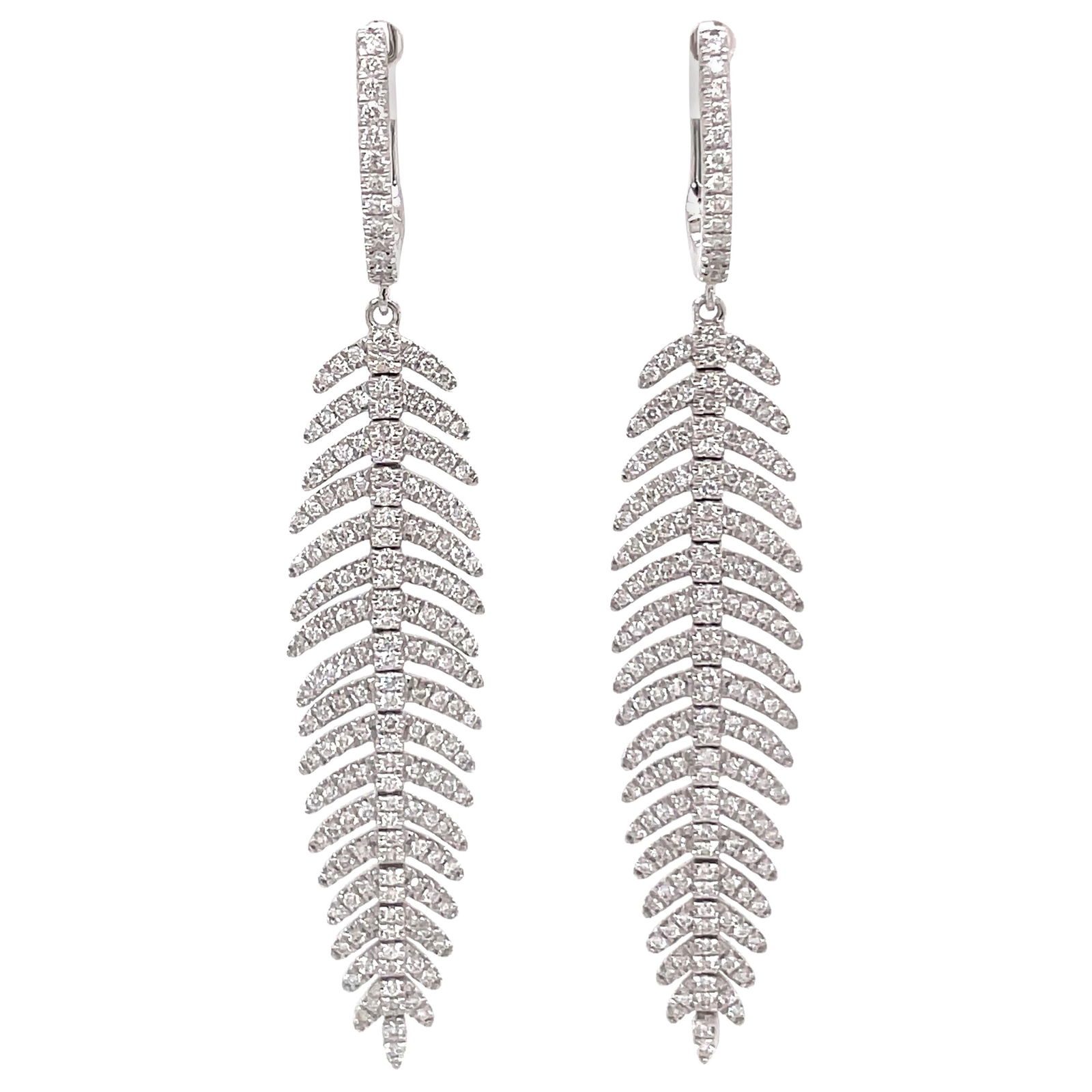 Harbor Diamonds Flexible Feather Drop Earrings 14K White Gold 1.28 Carats: Harbor Diamonds Flexible Feather Drop Earrings 14K White Gold 1.28 Carats Elevate your style with these exquisite Flexible Diamond Feather Drop Earrings, crafted from luxurious 14K White Gold. These c