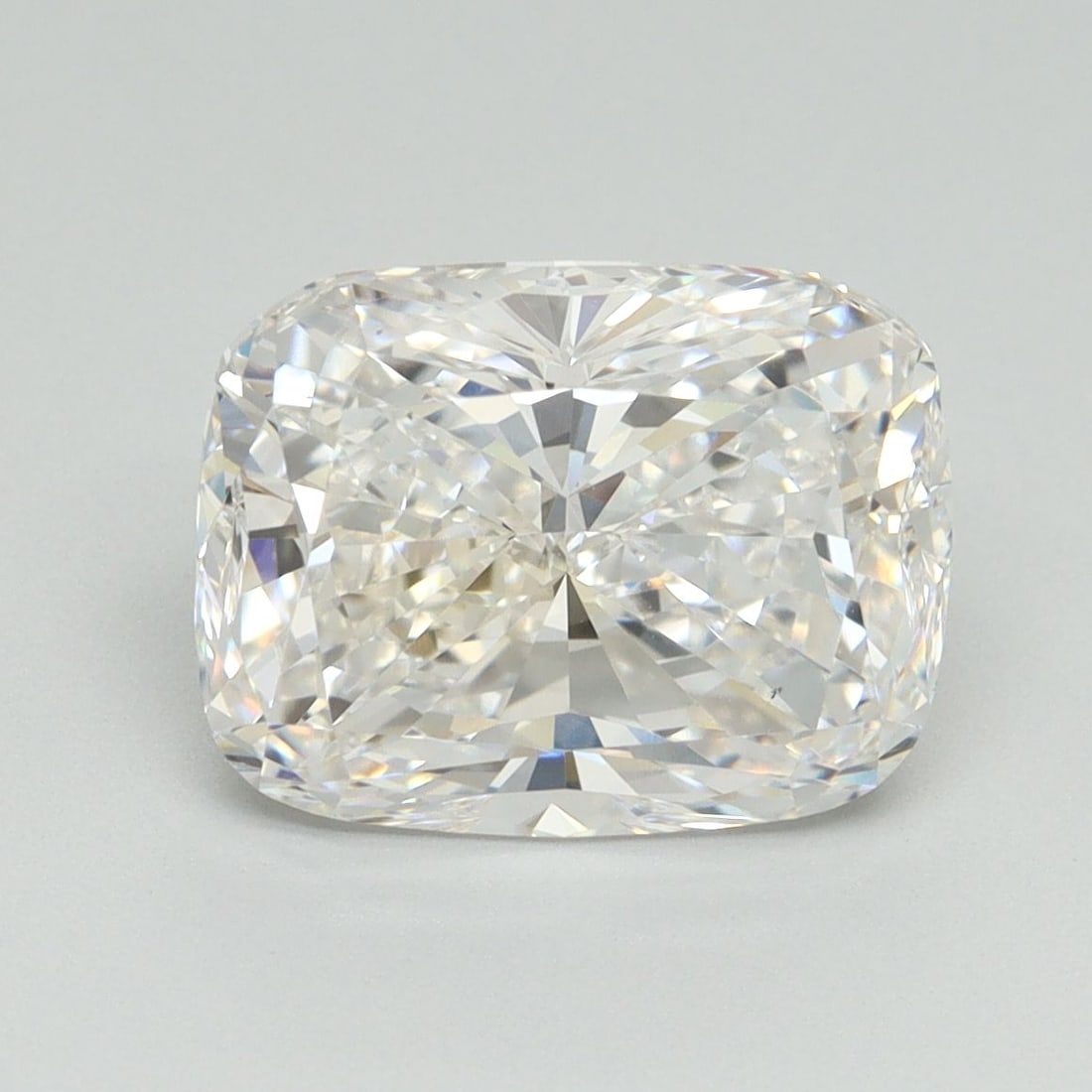 Loose Diamond - CUSHION BRILLIANT 4.15ct F VS2: Loose Diamond - CUSHION BRILLIANT 4.15ct F VS2 Source: This is a real non-mined Diamond that has been grown in a lab Shape: CUSHION BRILLIANT Carats: 4.15 Color: F Clarity: VS2 Certification: NONE Vid
