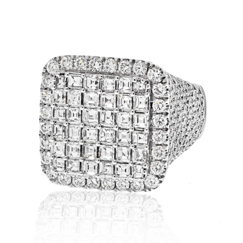 14K White Gold 11.25 Carat Diamond Cluster Men's Ring: 14K White Gold 11.25 Carat Diamond Cluster Men's Ring This exquisite men's ring is crafted from 14K white gold and features a stunning cluster of diamonds totaling an impressive 11.25 carats. The ring