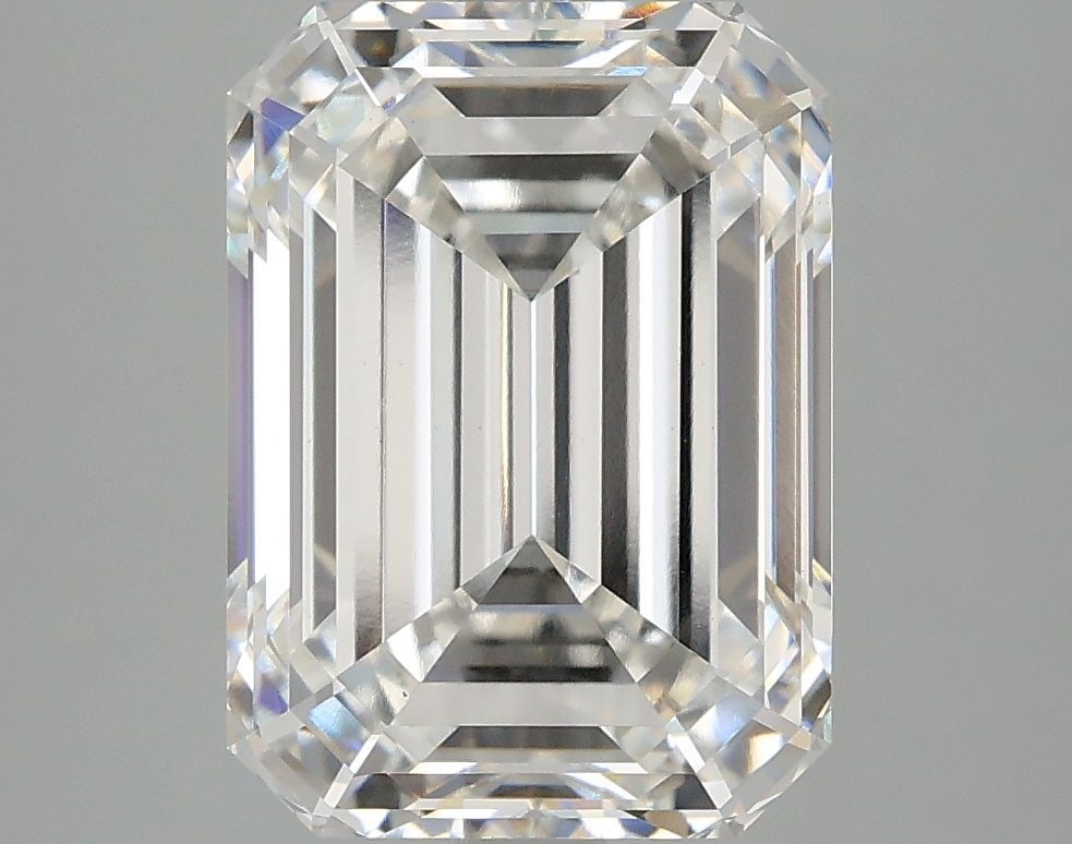 Loose Diamond - EMERALD 5.1ct F VS1: Loose Diamond - EMERALD 5.1ct F VS1 Source: This is a real non-mined Diamond that has been grown in a lab Shape: EMERALD Carats: 5.1 Color: F Clarity: VS1 Certification: IGI Video: