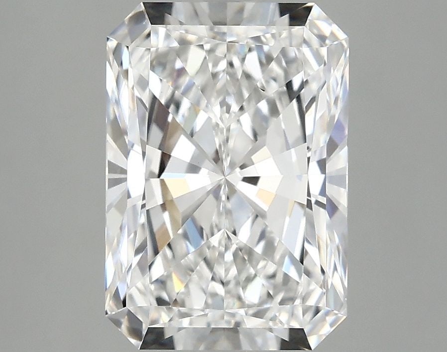 Loose Diamond - RADIANT 3.08ct D VS1: Loose Diamond - RADIANT 3.08ct D VS1 Source: This is a real non-mined Diamond that has been grown in a lab Shape: RADIANT Carats: 3.08 Color: D Clarity: VS1 Certification: IGI Video: Video Link The