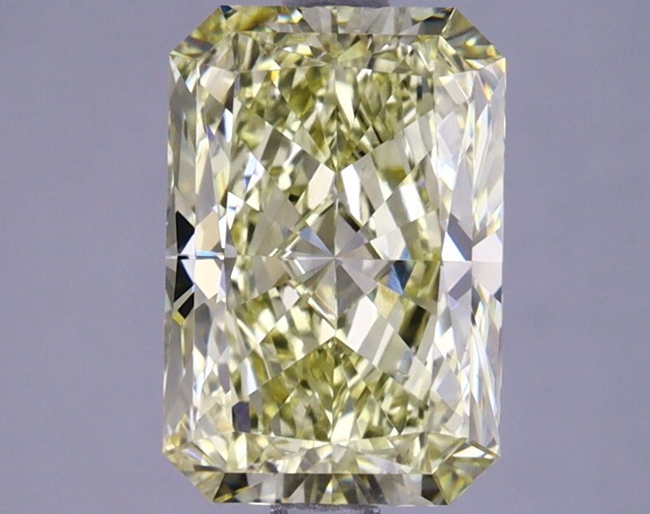 Loose Diamond - RADIANT 2.61ct Fancy Intense Yellow VVS2: Loose Diamond - RADIANT 2.61ct Fancy Intense Yellow VVS2 Source: This is a real non-mined Diamond that has been grown in a lab Shape: RADIANT Carats: 2.61 Color: Fancy Intense Yellow Certification: