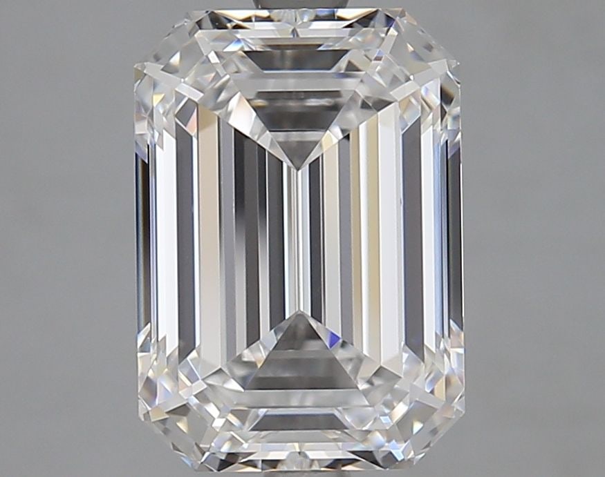 Loose Diamond - EMERALD 4.14ct D VVS1: Loose Diamond - EMERALD 4.14ct D VVS1 Source: This is a real non-mined Diamond that has been grown in a lab Shape: EMERALD Carats: 4.14 Color: D Clarity: VVS1 Certification: GIA Video: