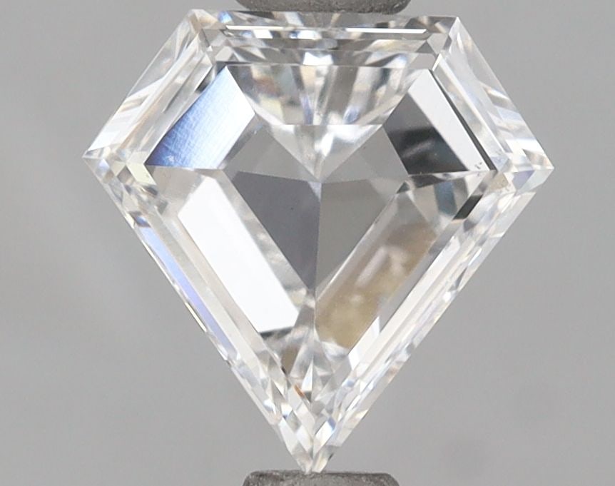 Loose Diamond - PENTAGONAL 0.93ct E VVS2: Loose Diamond - PENTAGONAL 0.93ct E VVS2 Source: This is a real non-mined Diamond that has been grown in a lab Shape: PENTAGONAL Carats: 0.93 Color: E Clarity: VVS2 Certification: IGI Video: