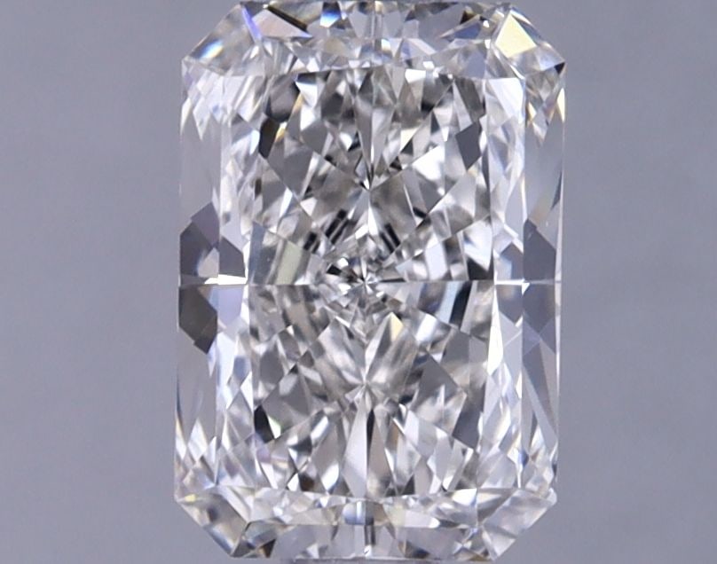 Loose Diamond - RADIANT 1.0ct G VS2: Loose Diamond - RADIANT 1.0ct G VS2 Source: This is a real non-mined Diamond that has been grown in a lab Shape: RADIANT Carats: 1.0 Color: G Clarity: VS2 Certification: IGI Video: