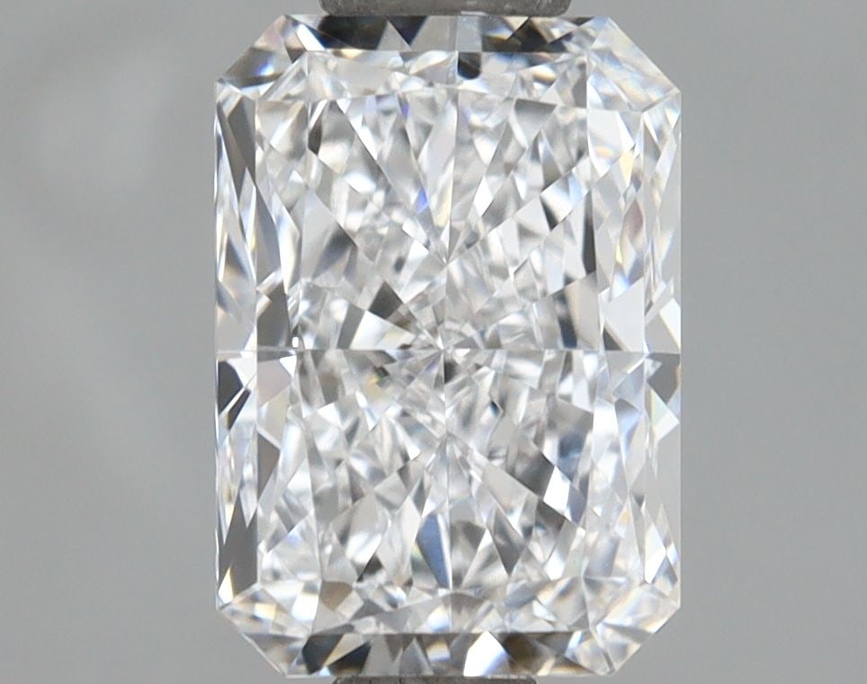 Loose Diamond - RADIANT 1.51ct D IF: Loose Diamond - RADIANT 1.51ct D IF Source: This is a real non-mined Diamond that has been grown in a lab Shape: RADIANT Carats: 1.51 Color: D Clarity: IF Certification: IGI Video: