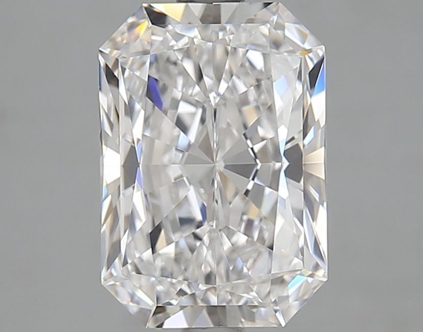 Loose Diamond - RADIANT 3.01ct D VVS1: Loose Diamond - RADIANT 3.01ct D VVS1 Source: This is a real non-mined Diamond that has been grown in a lab Shape: RADIANT Carats: 3.01 Color: D Clarity: VVS1 Certification: GIA Video:
