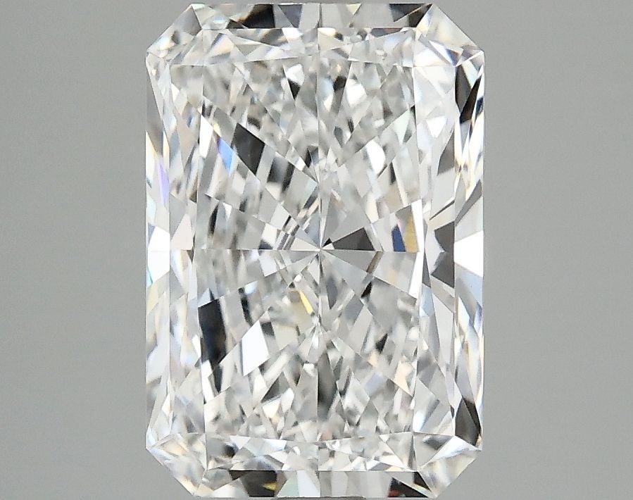 Loose Diamond - RADIANT 3.03ct E VVS2: Loose Diamond - RADIANT 3.03ct E VVS2 Source: This is a real non-mined Diamond that has been grown in a lab Shape: RADIANT Carats: 3.03 Color: E Clarity: VVS2 Certification: IGI Video: Video Link 