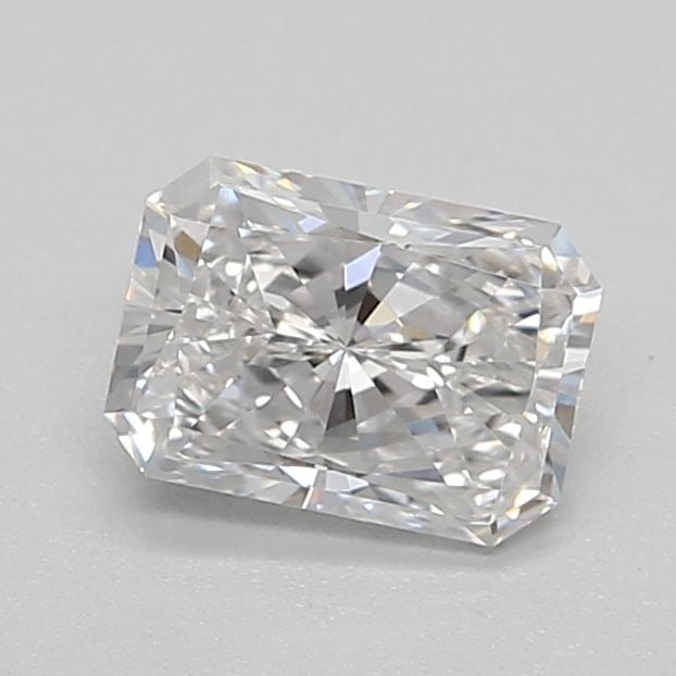 Loose Diamond - RADIANT 0.69ct E VVS2 (1 of 1)