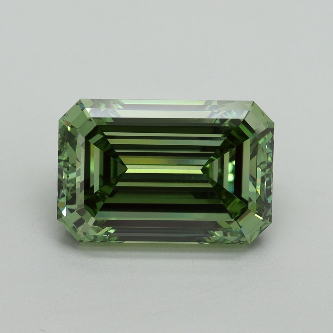 Loose Diamond - EMERALD 6.6ct Fancy Vivid Green VS1 (1 of 1)