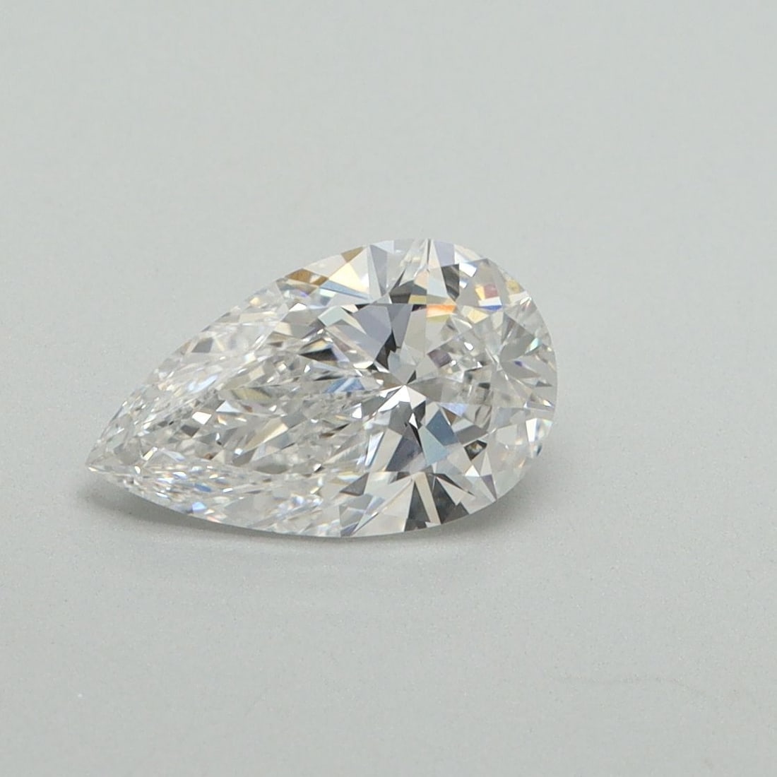 Loose Diamond - PEAR 1.02ct D VVS2: Loose Diamond - PEAR 1.02ct D VVS2 Source: This is a real non-mined Diamond that has been grown in a lab Shape: PEAR Carats: 1.02 Color: D Clarity: VVS2 Certification: IGI Video: Video Link The