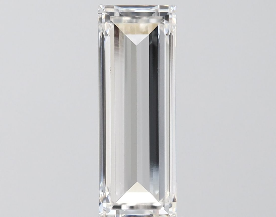 Loose Diamond - BAGUETTE 2.22ct F VVS1: Loose Diamond - BAGUETTE 2.22ct F VVS1 Source: This is a real non-mined Diamond that has been grown in a lab Shape: BAGUETTE Carats: 2.22 Color: F Clarity: VVS1 Certification: IGI Video: