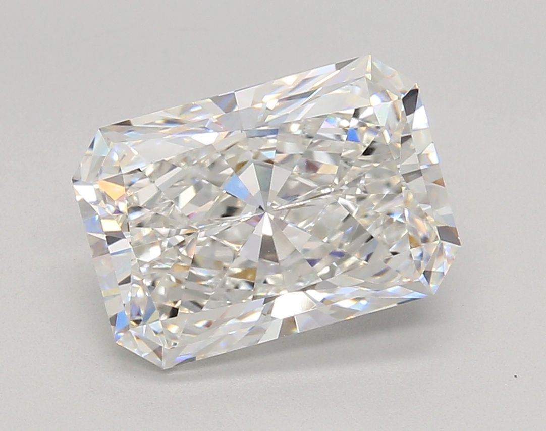 Loose Diamond - RADIANT 4.05ct E VVS2: Loose Diamond - RADIANT 4.05ct E VVS2 Source: This is a real non-mined Diamond that has been grown in a lab Shape: RADIANT Carats: 4.05 Color: E Clarity: VVS2 Certification: IGI Video:
