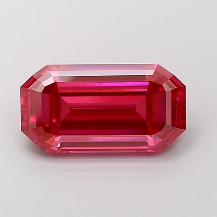 Loose Diamond - EMERALD 5.17ct Fancy Vivid Red VS2: Loose Diamond - EMERALD 5.17ct Fancy Vivid Red VS2 Source: This is a real non-mined Diamond that has been grown in a lab Shape: EMERALD Carats: 5.17 Color: Fancy Vivid Red Certification: NONE Video: