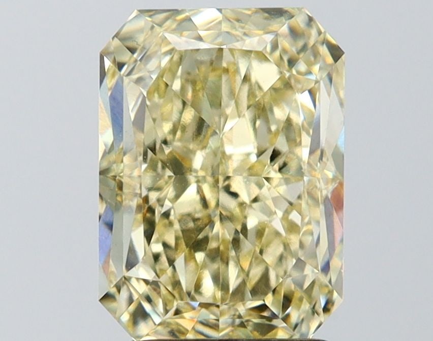 Loose Diamond - RADIANT 3.01ct Fancy Light Yellow VS1: Loose Diamond - RADIANT 3.01ct Fancy Light Yellow VS1 Source: This is a real non-mined Diamond that has been grown in a lab Shape: RADIANT Carats: 3.01 Color: Fancy Light Yellow Certification: IGI The