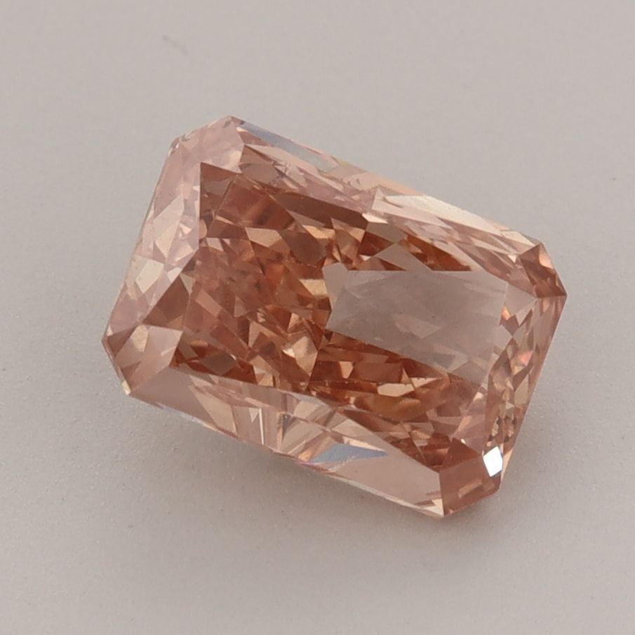 Loose Diamond - RADIANT 2.02ct Fancy Brown SI1: Loose Diamond - RADIANT 2.02ct Fancy Brown SI1 Source: This is a real non-mined Diamond that has been grown in a lab Shape: RADIANT Carats: 2.02 Color: Fancy Brown Certification: IGI Video: