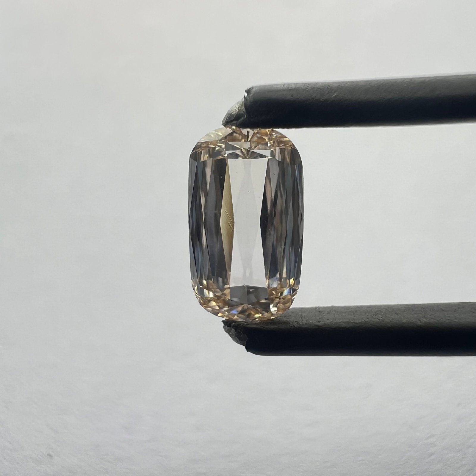 Loose Diamond - OTHER 0.76ct Pink VVS2: Loose Diamond - OTHER 0.76ct Pink VVS2 Source: This is a real non-mined Diamond that has been grown in a lab Shape: OTHER Carats: 0.76 Color: Pink Certification: NONE The Diamond Depot Guarantee: All