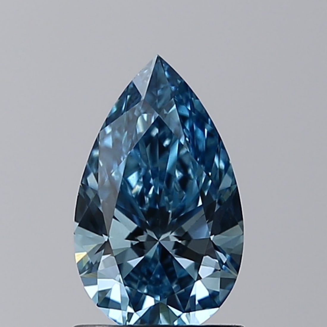 Loose Diamond - PEAR 1.02ct Fancy Vivid Greenish Blue VS1: Loose Diamond - PEAR 1.02ct Fancy Vivid Greenish Blue VS1 Source: This is a real non-mined Diamond that has been grown in a lab Shape: PEAR Carats: 1.02 Color: Fancy Vivid Greenish Blue Certification: