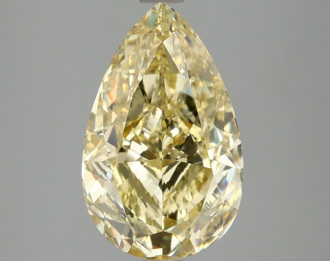 Loose Diamond - PEAR 4.0ct Fancy Vivid Yellow VS1: Loose Diamond - PEAR 4.0ct Fancy Vivid Yellow VS1 Source: This is a real non-mined Diamond that has been grown in a lab Shape: PEAR Carats: 4.0 Color: Fancy Vivid Yellow Certification: IGI Video: