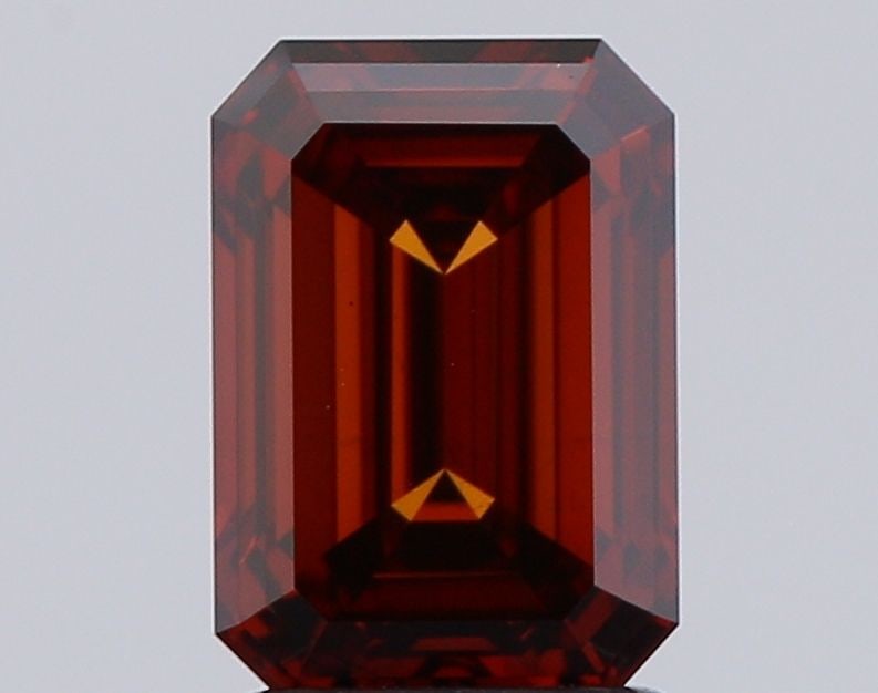 Loose Diamond - EMERALD 1.9ct Fancy Deep Orange VS2: Loose Diamond - EMERALD 1.9ct Fancy Deep Orange VS2 Source: This is a real non-mined Diamond that has been grown in a lab Shape: EMERALD Carats: 1.9 Color: Fancy Deep Orange Certification: IGI Video: