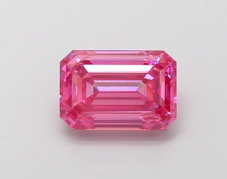 Loose Diamond - EMERALD 1.52ct Fancy Vivid Pink VS2: Loose Diamond - EMERALD 1.52ct Fancy Vivid Pink VS2 Source: This is a real non-mined Diamond that has been grown in a lab Shape: EMERALD Carats: 1.52 Color: Fancy Vivid Pink Certification: IGI Video: