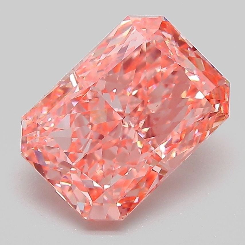 Loose Diamond - RADIANT 3.08ct Fancy Vivid Pink VS1: Loose Diamond - RADIANT 3.08ct Fancy Vivid Pink VS1 Source: This is a real non-mined Diamond that has been grown in a lab Shape: RADIANT Carats: 3.08 Color: Fancy Vivid Pink Certification: IGI Video: