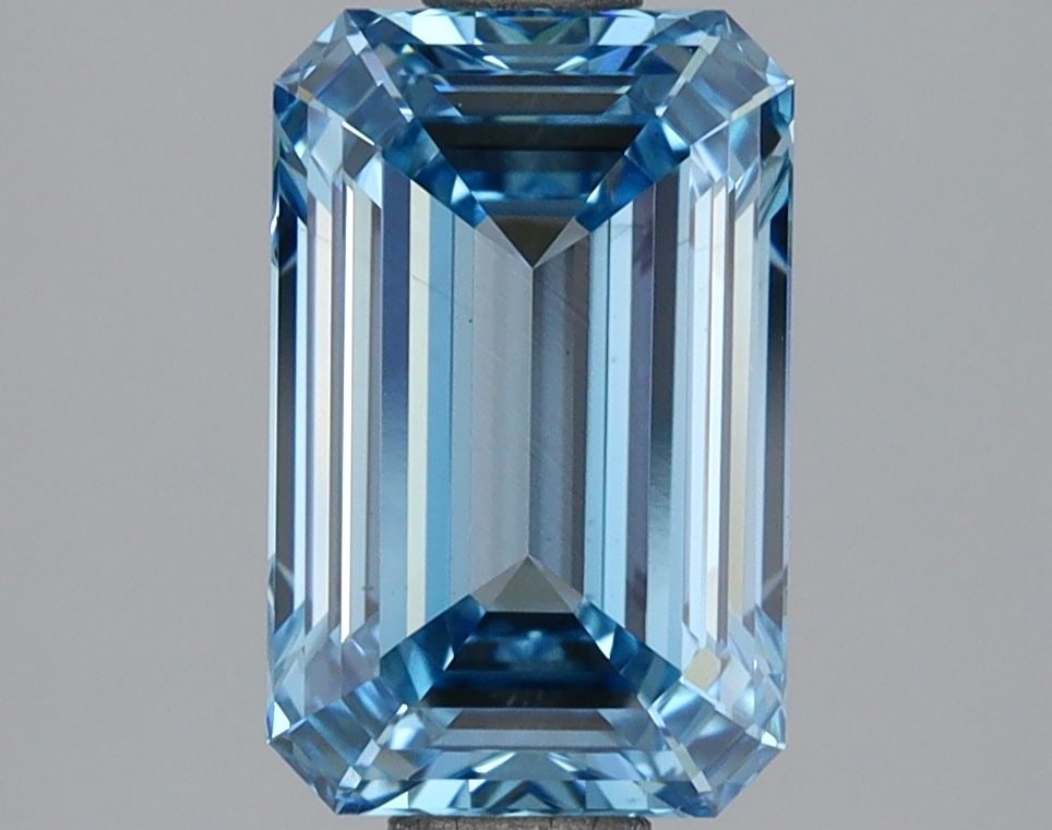 Loose Diamond - EMERALD 2.1ct Fancy Vivid Blue VS1: Loose Diamond - EMERALD 2.1ct Fancy Vivid Blue VS1 Source: This is a real non-mined Diamond that has been grown in a lab Shape: EMERALD Carats: 2.1 Color: Fancy Vivid Blue Certification: IGI Video: