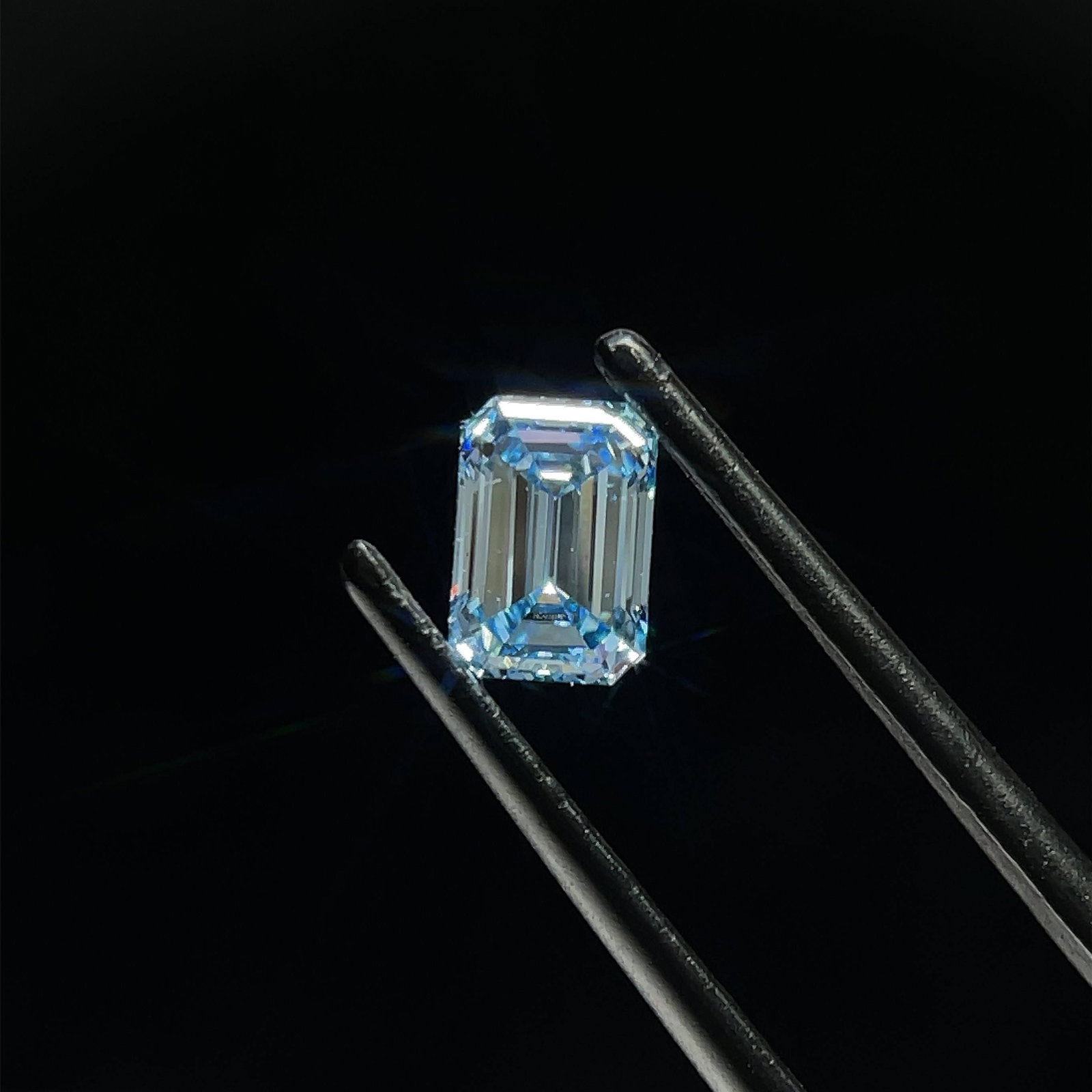 Loose Diamond - EMERALD 0.79ct Fancy Intense Blue VS1 (1 of 1)