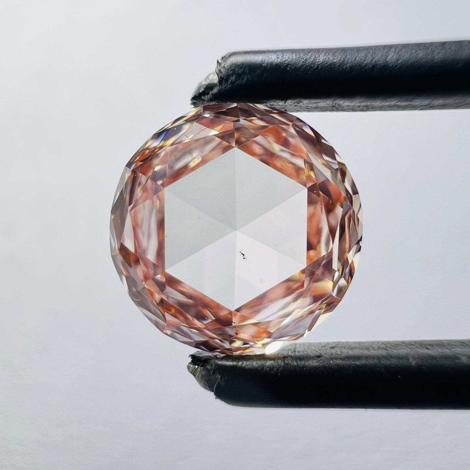 Loose Diamond - ROSE 1.15ct Red I1: Loose Diamond - ROSE 1.15ct Red I1 Source: This is a real non-mined Diamond that has been grown in a lab Shape: ROSE Carats: 1.15 Color: Red Certification: NONE Video: Video Link The Diamond Depot