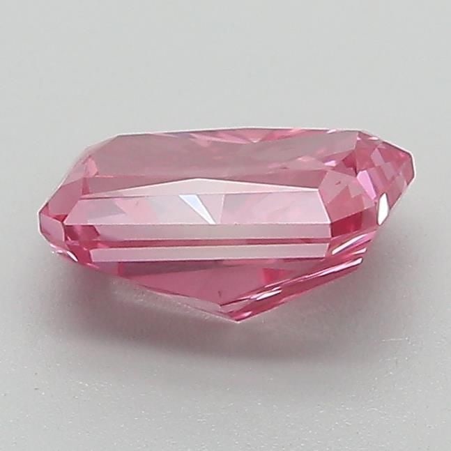 Loose Diamond - RADIANT 1.25ct Fancy Vivid Pink VS2: Loose Diamond - RADIANT 1.25ct Fancy Vivid Pink VS2 Source: This is a real non-mined Diamond that has been grown in a lab Shape: RADIANT Carats: 1.25 Color: Fancy Vivid Pink Certification: IGI Video:
