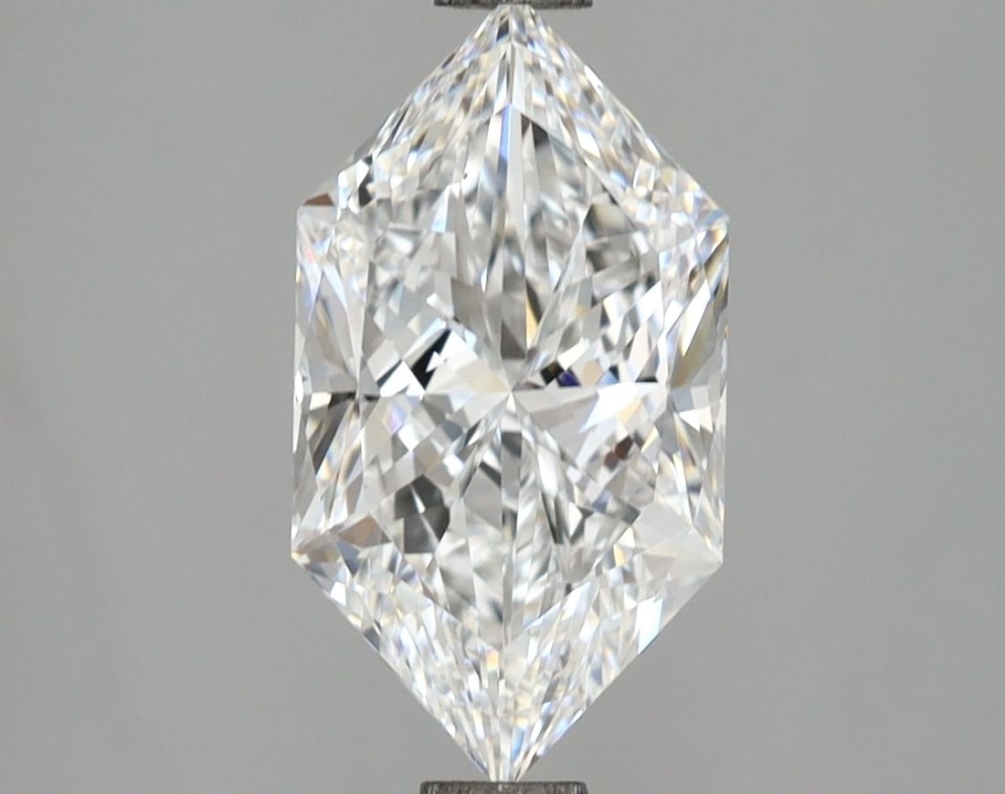 Loose Diamond - HEXAGONAL 3.34ct E VVS2: Loose Diamond - HEXAGONAL 3.34ct E VVS2 Source: This is a real non-mined Diamond that has been grown in a lab Shape: HEXAGONAL Carats: 3.34 Color: E Clarity: VVS2 Certification: IGI Video: