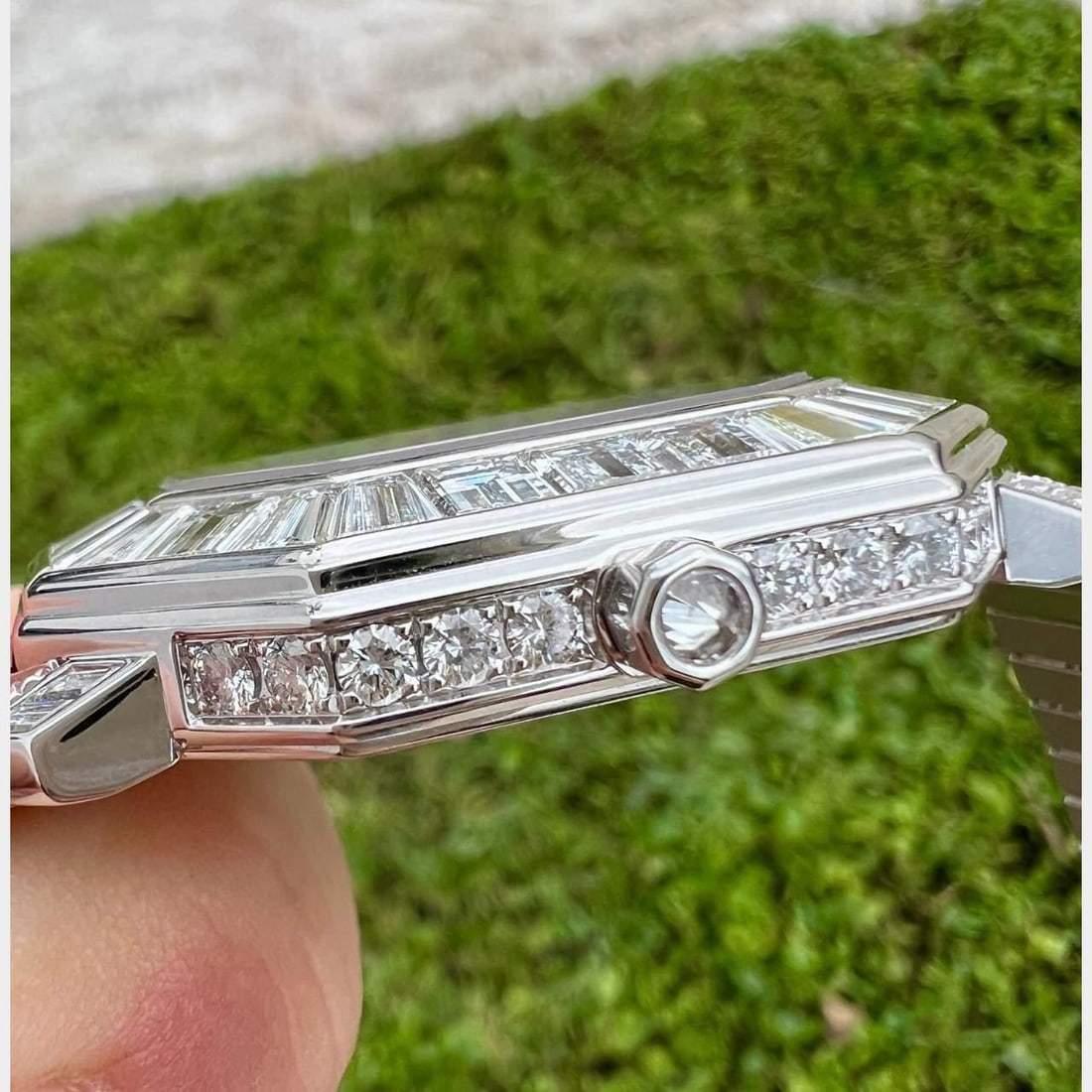 Corum Octagonale Watch in 18K White Gold with Diamonds and Box - 6