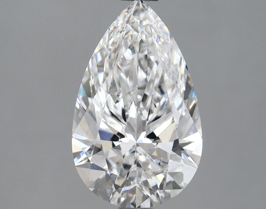 Loose Diamond - PEAR 2.17ct E VVS2: Loose Diamond - PEAR 2.17ct E VVS2 Source: This is a real non-mined Diamond that has been grown in a lab Shape: PEAR Carats: 2.17 Color: E Clarity: VVS2 Certification: IGI Video: