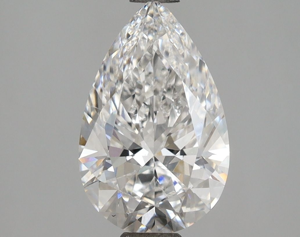 Loose Diamond - PEAR 2.06ct E VS1: Loose Diamond - PEAR 2.06ct E VS1 Source: This is a real non-mined Diamond that has been grown in a lab Shape: PEAR Carats: 2.06 Color: E Clarity: VS1 Certification: IGI Video: