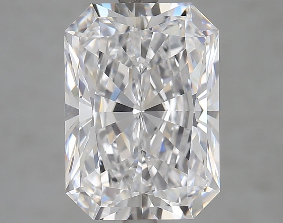 Loose Diamond - RADIANT 5.03ct D IF: Loose Diamond - RADIANT 5.03ct D IF Source: This is a real non-mined Diamond that has been grown in a lab Shape: RADIANT Carats: 5.03 Color: D Clarity: IF Certification: GIA Video: