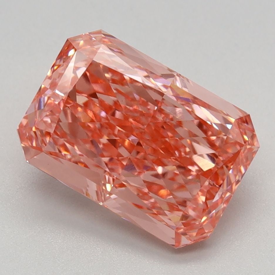 Loose Diamond - RADIANT 2.31ct Fancy Vivid Pink VVS2: Loose Diamond - RADIANT 2.31ct Fancy Vivid Pink VVS2 Source: This is a real non-mined Diamond that has been grown in a lab Shape: RADIANT Carats: 2.31 Color: Fancy Vivid Pink Certification: IGI Video: