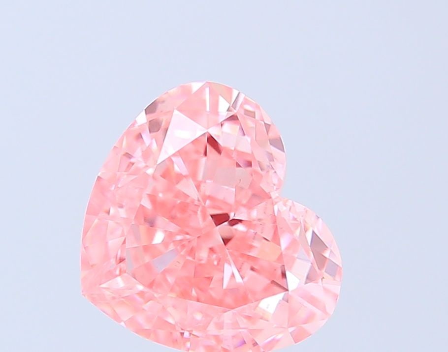 Loose Diamond - HEART 4.02ct Fancy Vivid Pink VS1: Loose Diamond - HEART 4.02ct Fancy Vivid Pink VS1 Source: This is a real non-mined Diamond that has been grown in a lab Shape: HEART Carats: 4.02 Color: Fancy Vivid Pink Certification: IGI Video: