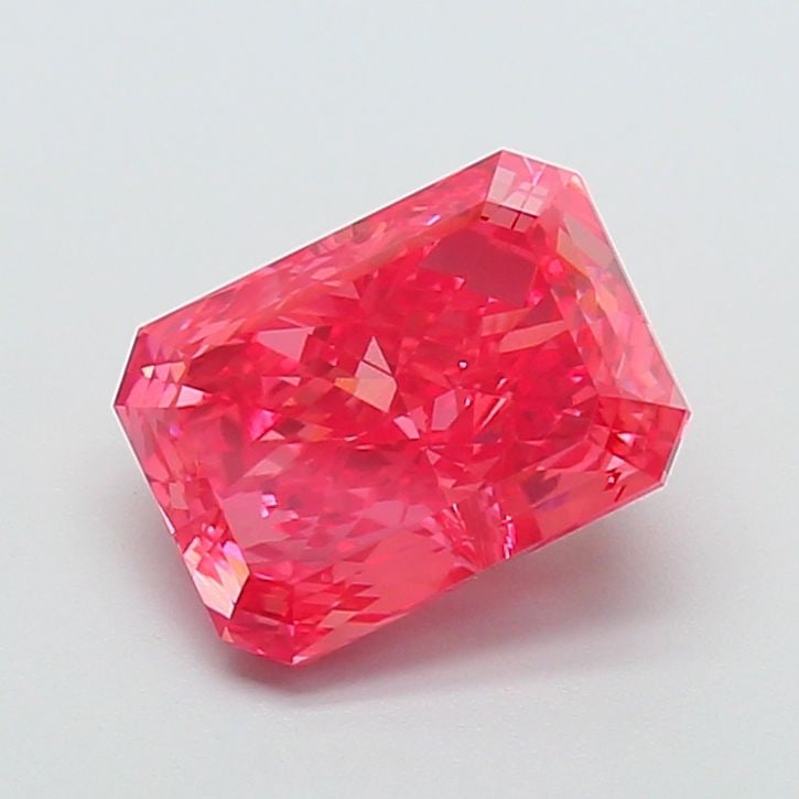 Loose Diamond - RADIANT 4.21ct Fancy Vivid Pink VVS2: Loose Diamond - RADIANT 4.21ct Fancy Vivid Pink VVS2 Source: This is a real non-mined Diamond that has been grown in a lab Shape: RADIANT Carats: 4.21 Color: Fancy Vivid Pink Certification: IGI Video: