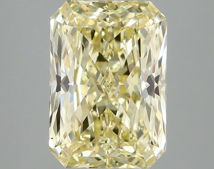 Loose Diamond - RADIANT 3.1ct Fancy Intense Yellow VS1: Loose Diamond - RADIANT 3.1ct Fancy Intense Yellow VS1 Source: This is a real non-mined Diamond that has been grown in a lab Shape: RADIANT Carats: 3.1 Color: Fancy Intense Yellow Certification: IGI V