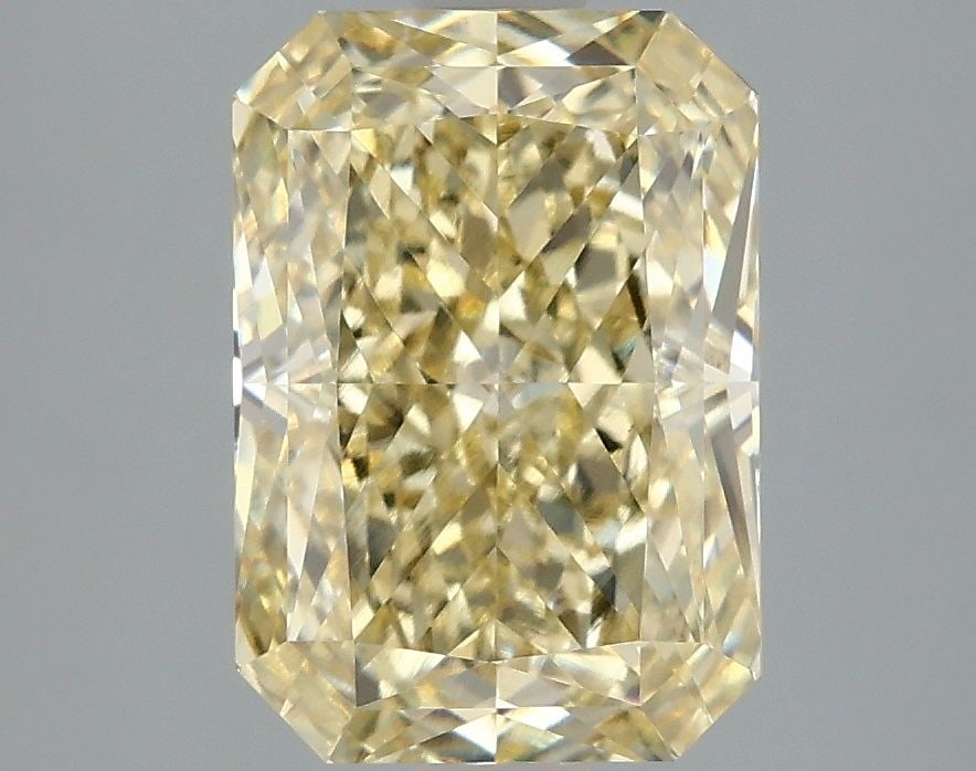 Loose Diamond - RADIANT 3.1ct Fancy Intense Yellow VVS2: Loose Diamond - RADIANT 3.1ct Fancy Intense Yellow VVS2 Source: This is a real non-mined Diamond that has been grown in a lab Shape: RADIANT Carats: 3.1 Color: Fancy Intense Yellow Certification: IGI 
