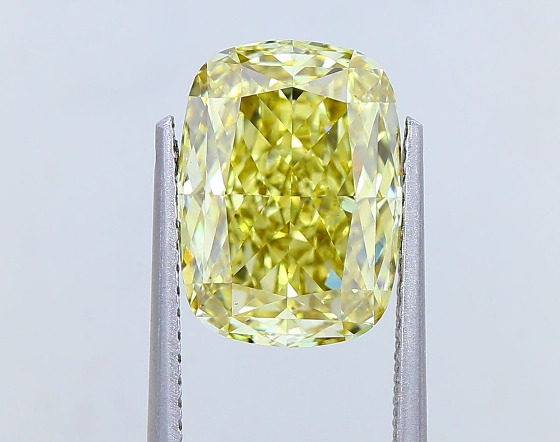 Loose Diamond - CUSHION MODIFIED 4.03ct Fancy Intense Yellow VS1: Loose Diamond - CUSHION MODIFIED 4.03ct Fancy Intense Yellow VS1 Source: This is a real non-mined Diamond that has been grown in a lab Shape: CUSHION MODIFIED Carats: 4.03 Color: Fancy Intense Yellow 