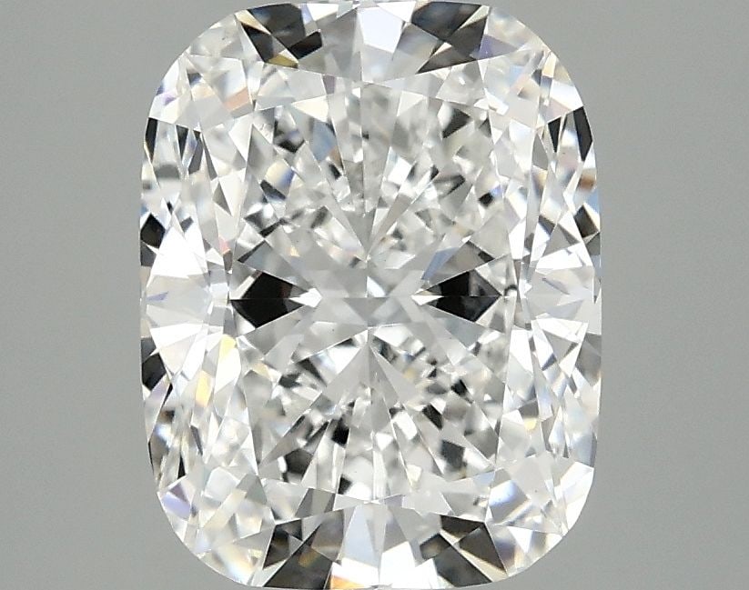 Loose Diamond - CUSHION MODIFIED 3.08ct E VS1: Loose Diamond - CUSHION MODIFIED 3.08ct E VS1 Source: This is a real non-mined Diamond that has been grown in a lab Shape: CUSHION MODIFIED Carats: 3.08 Color: E Clarity: VS1 Certification: IGI The Di