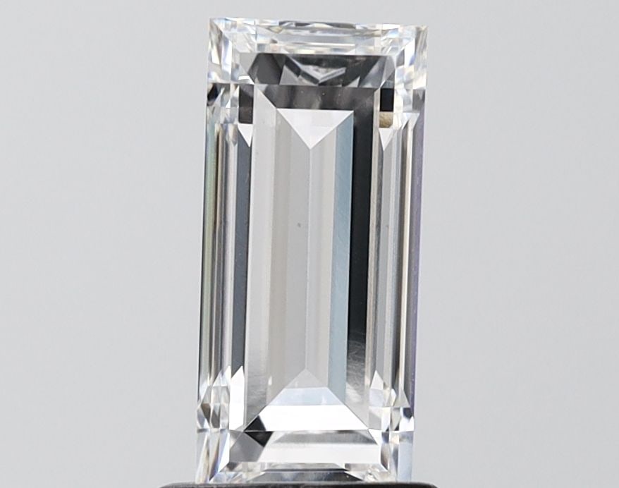 Loose Diamond - BAGUETTE 1.5ct D VVS1: Loose Diamond - BAGUETTE 1.5ct D VVS1 Source: This is a real non-mined Diamond that has been grown in a lab Shape: BAGUETTE Carats: 1.5 Color: D Clarity: VVS1 Certification: IGI Video: