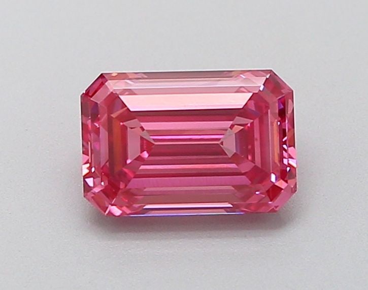 Loose Diamond - EMERALD 1.18ct Fancy Vivid Pink VVS2: Loose Diamond - EMERALD 1.18ct Fancy Vivid Pink VVS2 Source: This is a real non-mined Diamond that has been grown in a lab Shape: EMERALD Carats: 1.18 Color: Fancy Vivid Pink Certification: IGI Video: