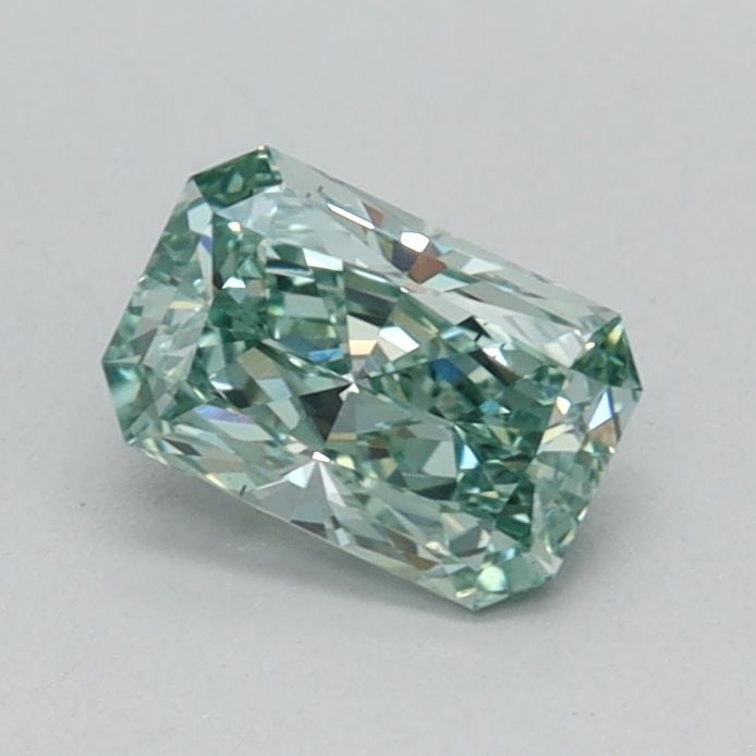 Loose Diamond - RADIANT 0.45ct Fancy Vivid Green VS1: Loose Diamond - RADIANT 0.45ct Fancy Vivid Green VS1 Source: This is a real non-mined Diamond that has been grown in a lab Shape: RADIANT Carats: 0.45 Color: Fancy Vivid Green Certification: IGI Video