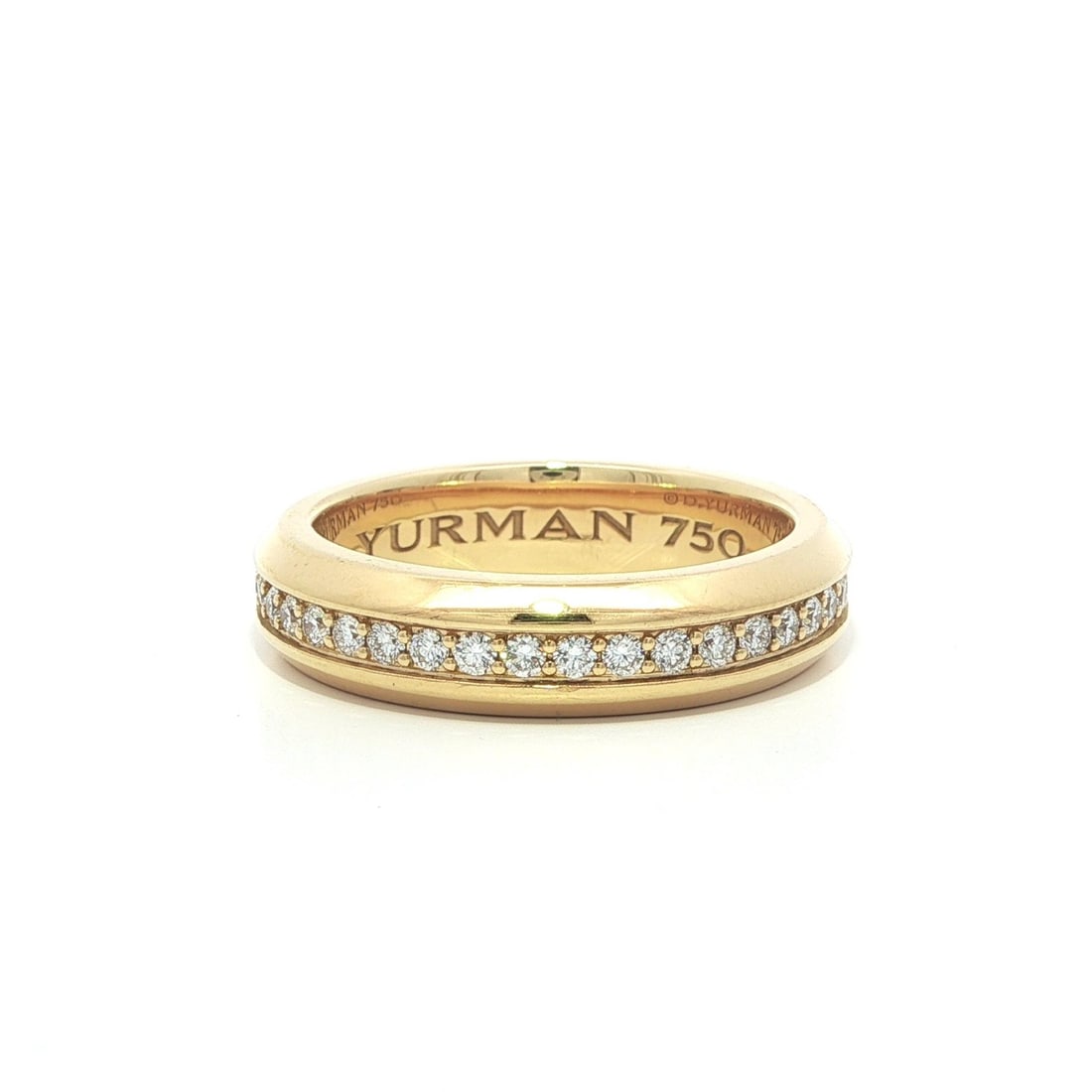 Men's Streamline Band 18k Gold Diamond Ring by David Yurman with Box: Men's Streamline Band 18k Gold Diamond Ring by David Yurman with Box This David Yurman men's band ring features 0.90 carat total weight of natural round brilliant cut diamonds set in solid 18k yellow 