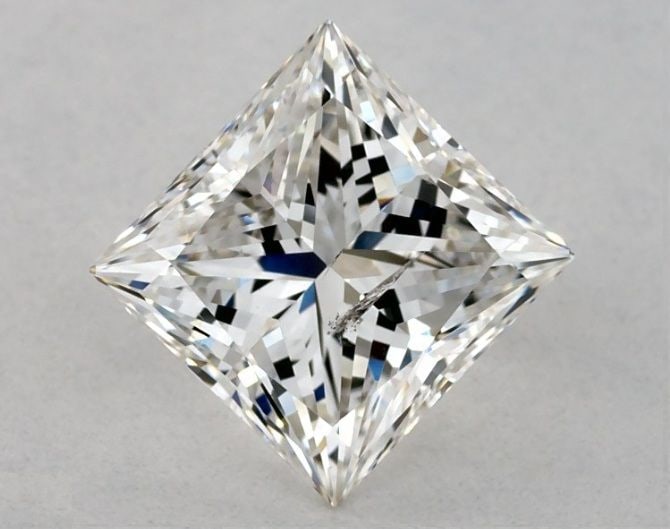 Loose Diamond - PRINCESS 1.5ct G I1: Loose Diamond - PRINCESS 1.5ct G I1 Source: Natural Shape: PRINCESS Carats: 1.5 Color: G Clarity: I1 Certification: GIA Video:
