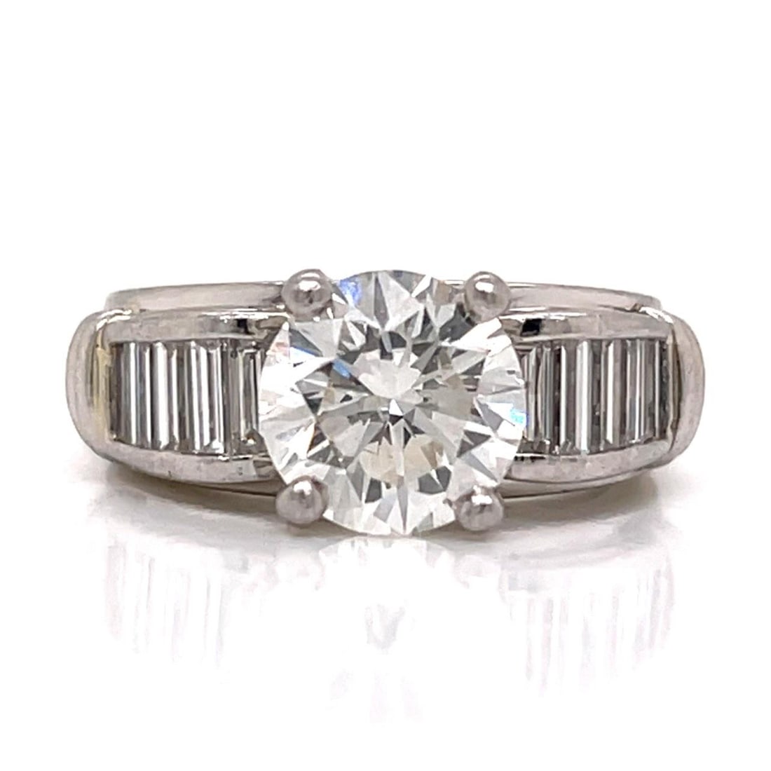 Platinum Diamond Ring 2.55 Carat EGL Certified by Scott King: Platinum Diamond Ring 2.55 Carat EGL Certified by Scott King This platinum ring by Scott King features a 2.55 carat EGL certified diamond with H color and SI1 clarity. The center stone is complemented