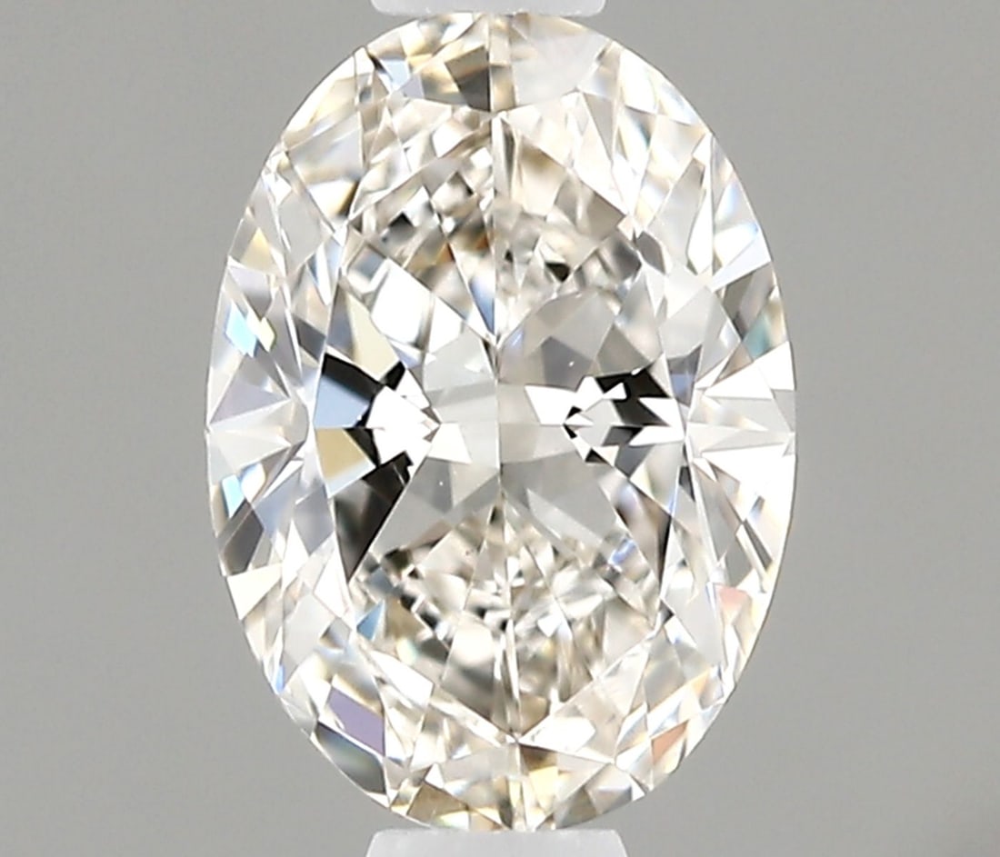 Loose Diamond - OVAL 0.5ct I VS2: Loose Diamond - OVAL 0.5ct I VS2 Source: Natural Shape: OVAL Carats: 0.5 Color: I Clarity: VS2 Certification: IGI Video: