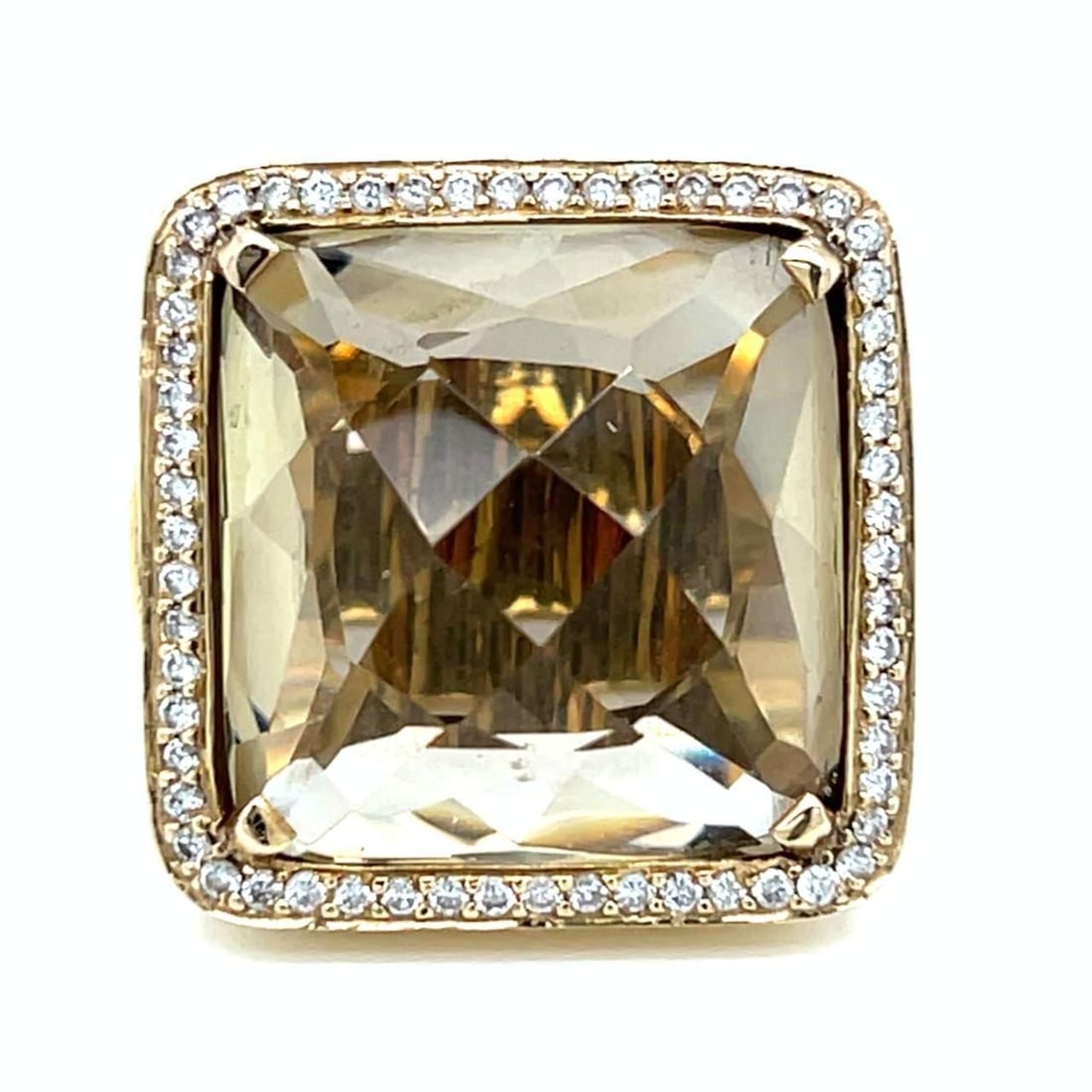 14k Yellow Gold Smokey Quartz 20.00 Ct & Diamond Ring 58 Stones: 14k Yellow Gold Smokey Quartz 20.00 Ct & Diamond Ring 58 Stones This exquisite 14k yellow gold ring showcases a stunning smokey quartz centerpiece surrounded by a dazzling array of 58 diamonds. The to
